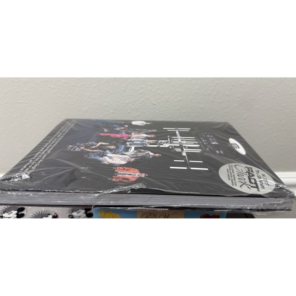 NCT 127 "Fact Check" 5th Album (Exhibit Ver.)‎ – NO PHOTOCARD – Opened - Picture 4 of 13
